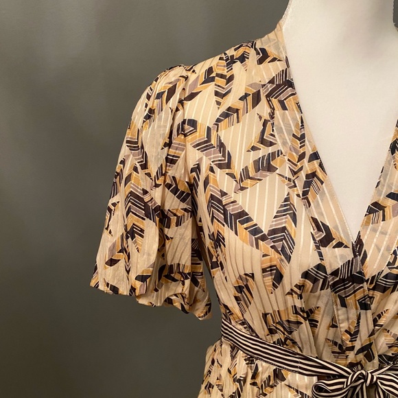 BCBG Maxazria print blouse - Picture 5 of 7